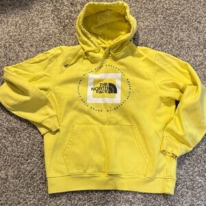 The North Face Yellow Pullover Mens Sweatshirt Size M Hoodie